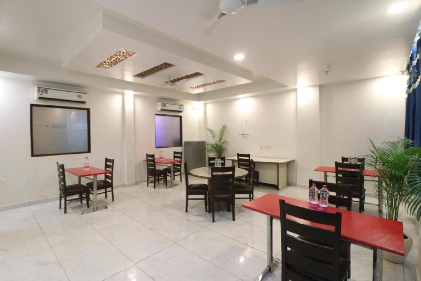 Airport Hotel Classic Park New Delhi Extérieur photo